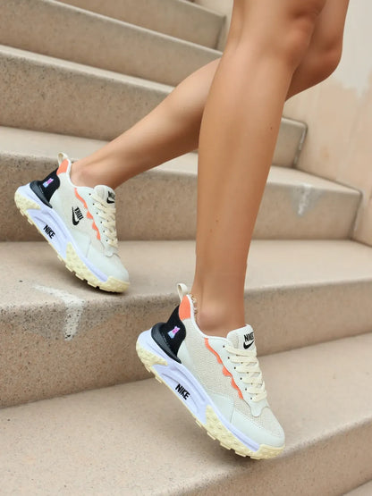 Tenis NK Dama